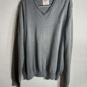 Chaps Men's Heather Grey Cotton V-Neck Fine Gauge Pullover Sweater